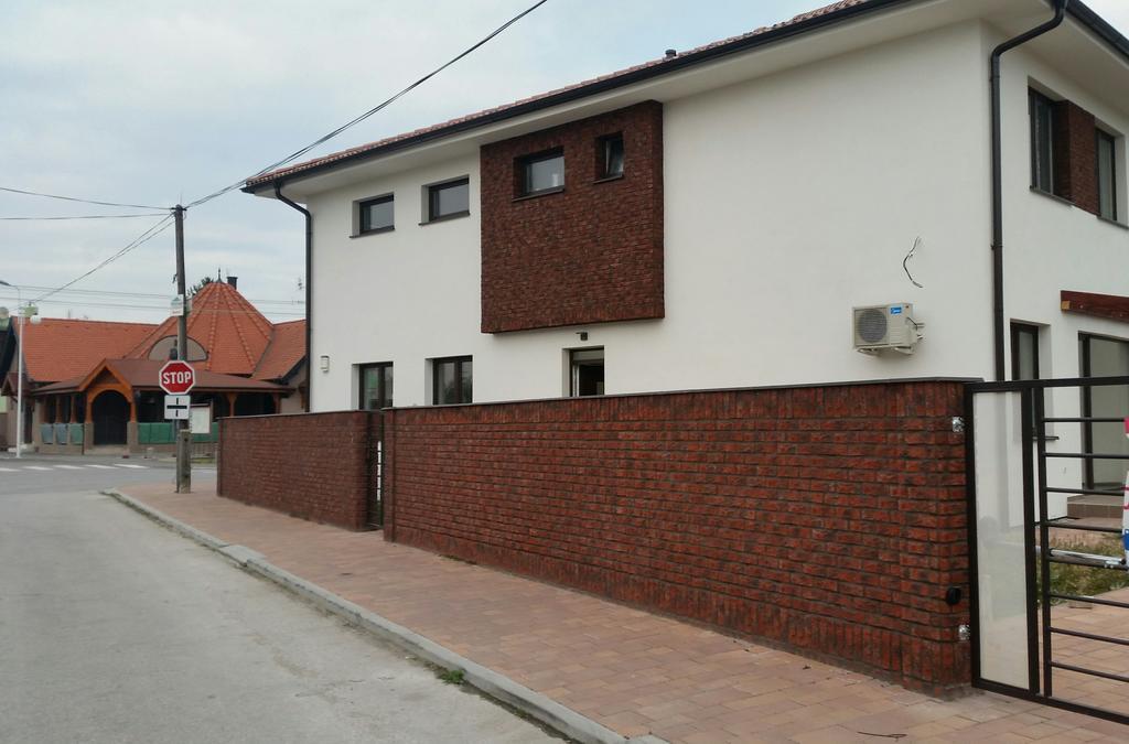 Apartment J&D Dunajská Streda Buitenkant foto